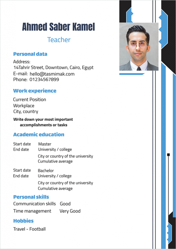 Professional CV sample easily editable with blue color 